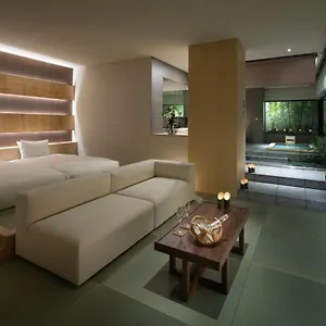 4* Hotel The Junei